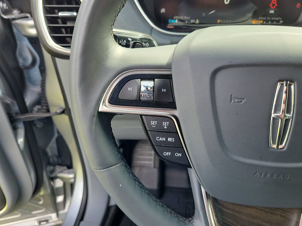 Used 2020 Lincoln Nautilus Reserve w/ Cargo Utility Package FWD image 28