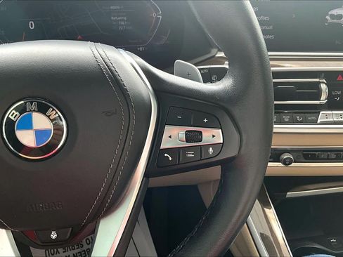 Used 2022 BMW X5 sDrive40i w/ Luxury Seating Package RWD image 25
