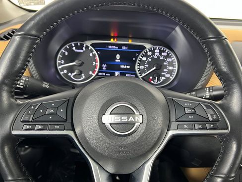 Used 2024 Nissan Sentra SV w/ SV Premium Package image 27