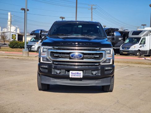Used 2022 Ford F350 Platinum w/ FX4 Off-Road Package image 6