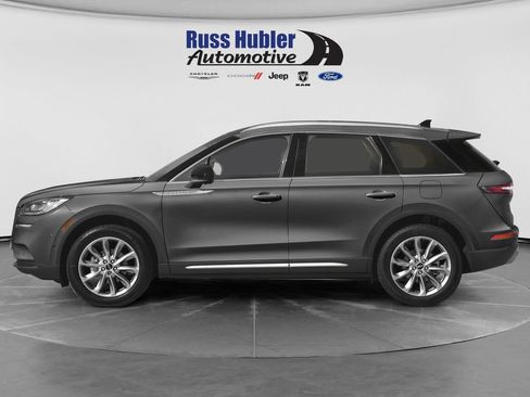 Used 2022 Lincoln Corsair FWD image 3