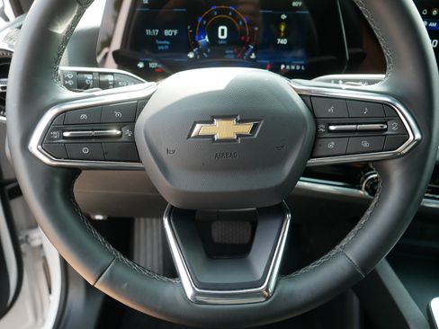 Used 2025 Chevrolet Equinox LT FWD image 25