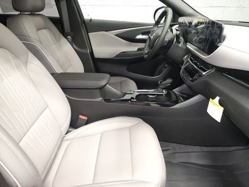 New 2026 Buick Envista Sport Touring FWD image 7