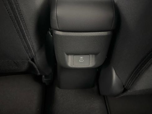 New 2025 Nissan Versa SV w/ Trunk Package image 21