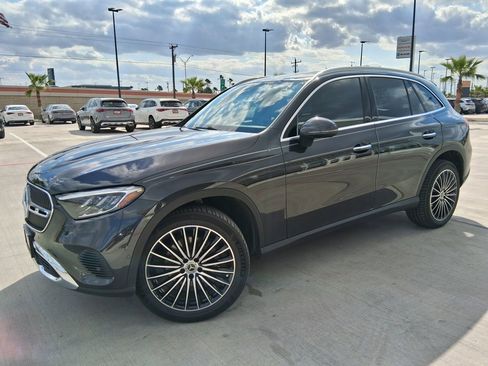 Certified 2026 Mercedes-Benz GLC 300 image 3