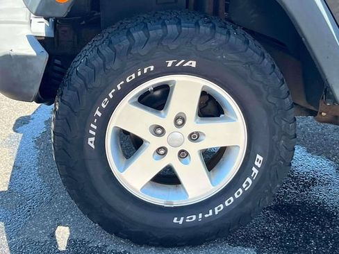 Used 2009 Jeep Wrangler X AWD/4WD image 11