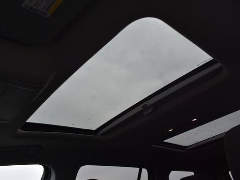 Used 2020 GMC Acadia AT4 image 34