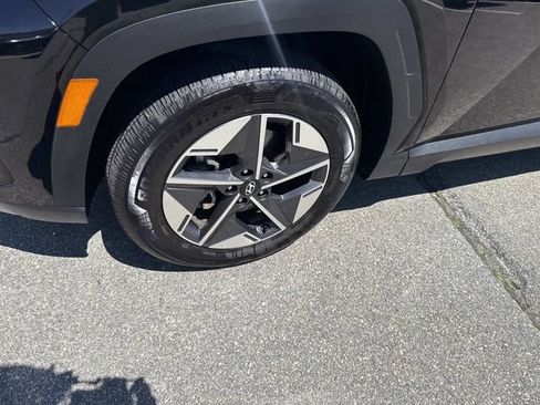 Certified 2025 Hyundai Tucson SEL AWD/4WD image 12