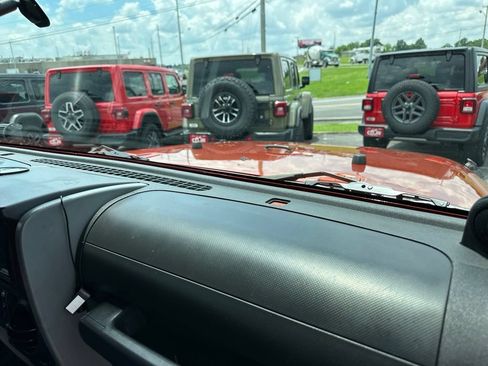 Used 2009 Jeep Wrangler Unlimited X AWD/4WD image 23