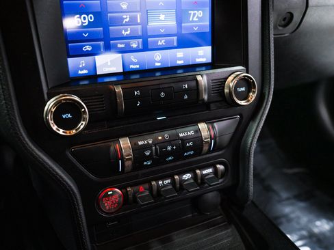 Used 2022 Ford Mustang Shelby GT500 w/ Carbon Fiber Track Pack RWD image 26
