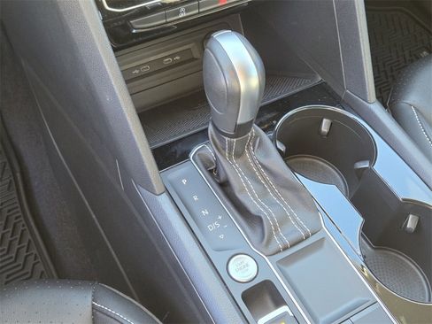 Used 2023 Volkswagen Atlas SE w/ Black Wheel Package image 20