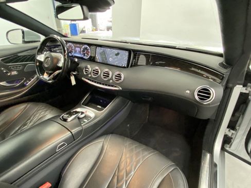 Used 2017 Mercedes-Benz S 550 Cabriolet image 35