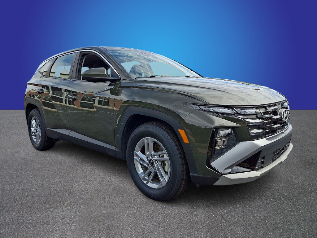 Used 2025 Hyundai Tucson SE FWD image 3