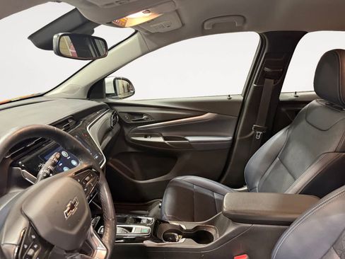 Used 2023 Chevrolet Bolt EUV LT w/ Convenience Package image 10