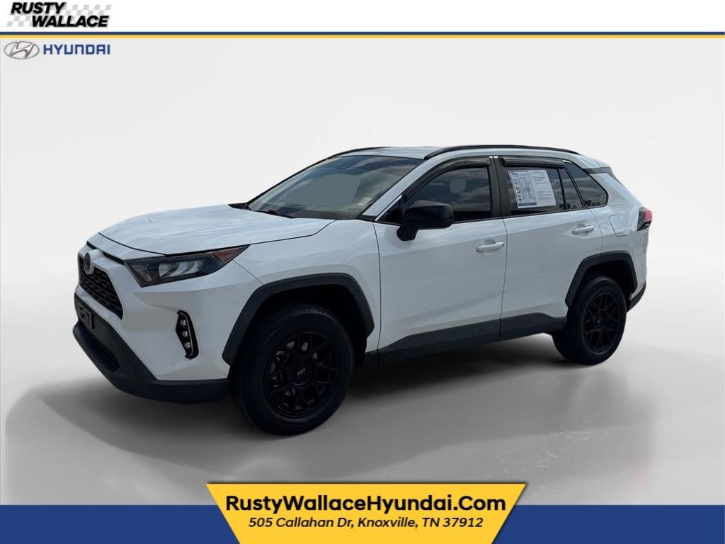 Used 2019 Toyota RAV4 LE AWD/4WD image 1