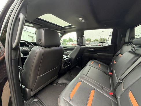 Used 2025 GMC Sierra 1500 AT4 AWD/4WD image 24