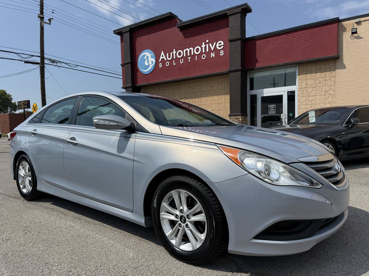 Used 2014 Hyundai Sonata GLS w/ Popular Equipment Group 2 FWD image 1