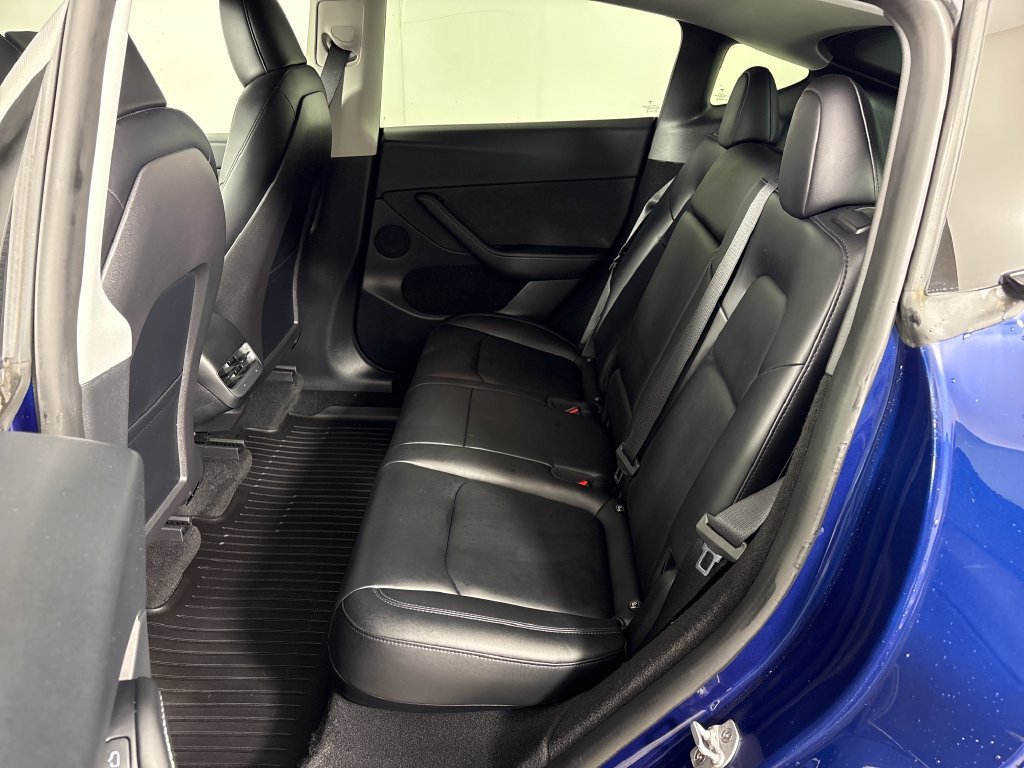 Used 2023 Tesla Model Y Long Range AWD/4WD image 28