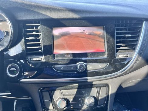 Used 2022 Buick Encore Preferred w/ Safety Package image 12