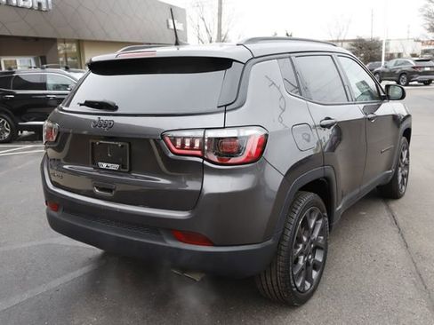 Used 2021 Jeep Compass Latitude AWD/4WD image 3