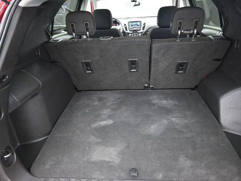 Used 2020 Chevrolet Equinox LT image 25