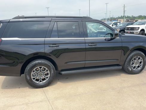 Used 2025 Ford Expedition Active AWD/4WD image 9