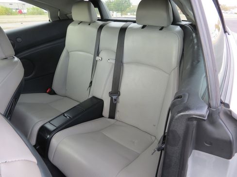 Used 2012 Lexus IS 250C image 37