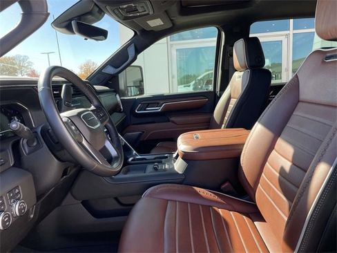 Used 2025 GMC Sierra 3500 Denali Ultimate image 14