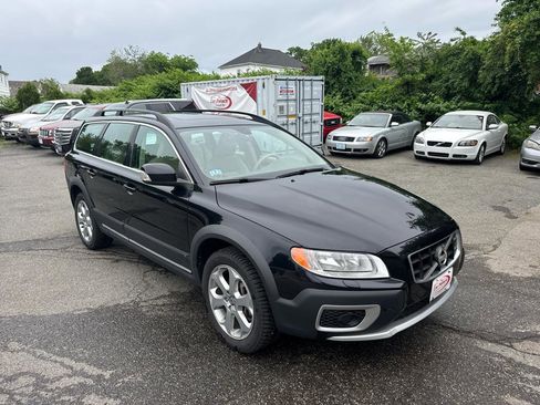 Used 2010 Volvo XC70 T6 AWD/4WD image 9