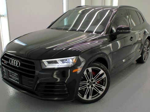 Used 2019 Audi SQ5 Premium Plus w/ Premium Plus Package image 2