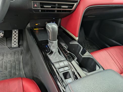 Used 2025 Toyota Camry XSE image 17