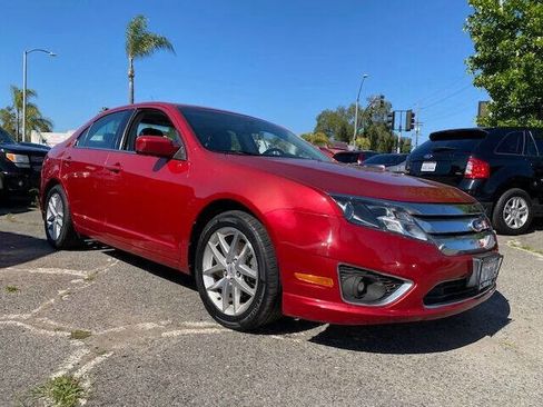 Used 2010 Ford Fusion SEL image 2
