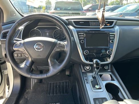 Used 2021 Nissan Murano SL w/ SL Moonroof Package FWD image 6