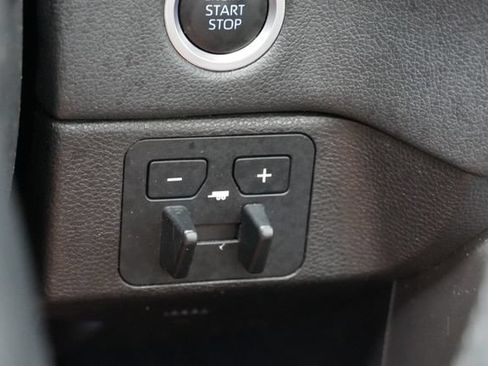 Used 2024 Toyota Tundra Limited w/ Power Package RWD image 30