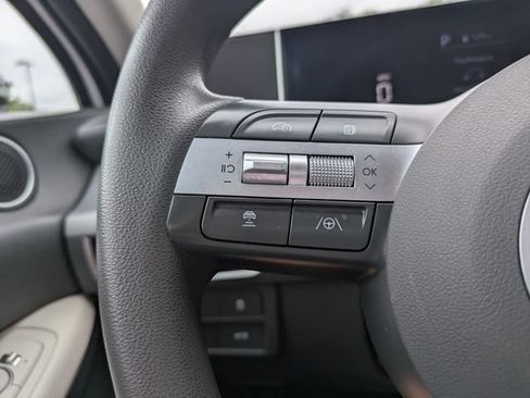 Used 2025 Hyundai Sonata SEL FWD image 25