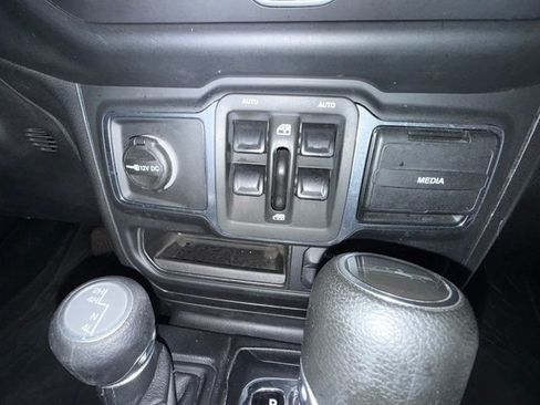Used 2021 Jeep Gladiator Sport AWD/4WD image 11
