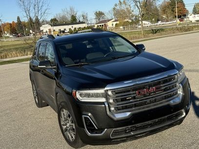Used 2023 GMC Acadia SLE