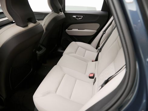 New 2026 Volvo XC60 B5 Plus w/ Protection Package Premier image 22