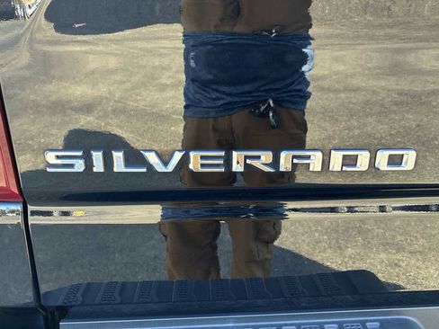 Certified 2022 Chevrolet Silverado 1500 High Country w/ High Country Premium Package image 32