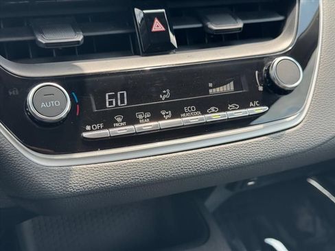 Used 2026 Toyota Corolla LE FWD image 20