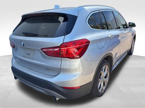 Used 2018 BMW X1 xDrive28i w/ Convenience Package AWD/4WD image 3
