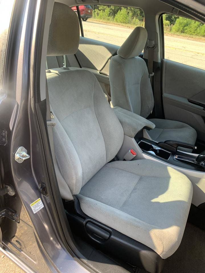 Used 2013 Honda Accord LX image 9