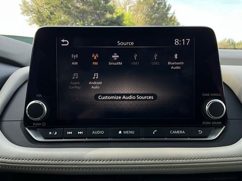 Used 2025 Nissan Rogue SV image 31