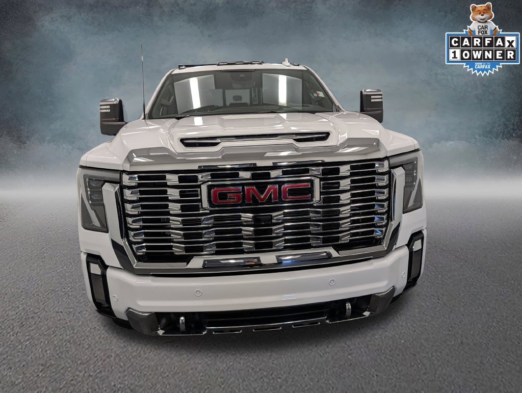 Used 2024 GMC Sierra 3500 Denali w/ Denali Reserve Package AWD/4WD image 2