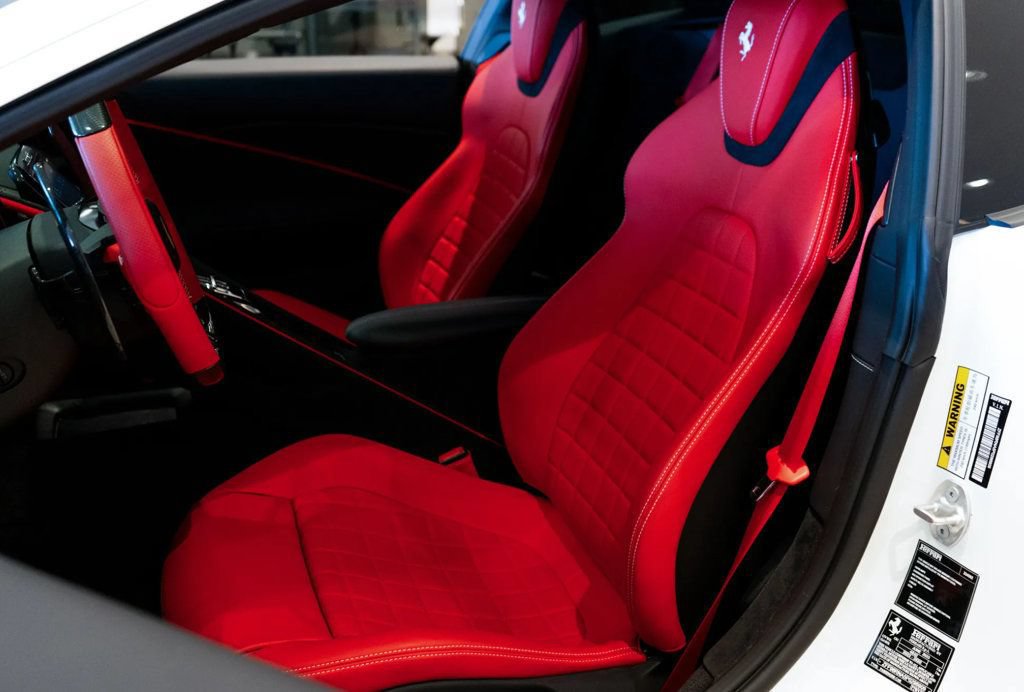 Used 2023 Ferrari Roma RWD image 6