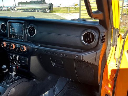 Used 2021 Jeep Wrangler Unlimited Rubicon 4xe w/ Cold Weather Group image 17