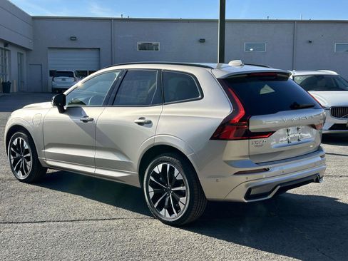 New 2026 Volvo XC60 T8 Plus w/ Protection Package Premier AWD/4WD image 5
