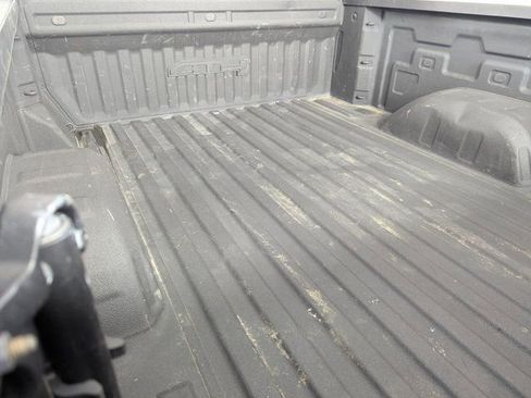 Used 2022 GMC Sierra 1500 AT4 image 7