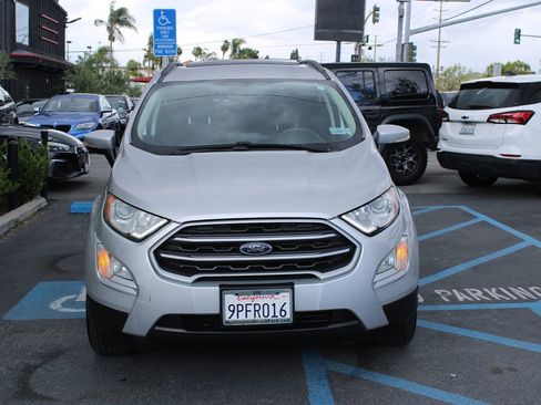 Used 2019 Ford EcoSport SE w/ SE Convenience Package image 2