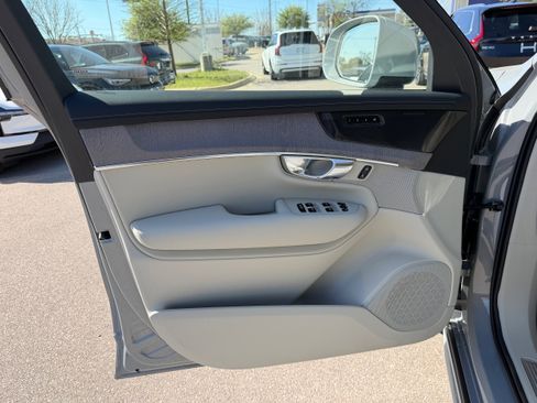 New 2026 Volvo XC90 B6 Ultra w/ Protection Package AWD/4WD image 18